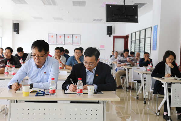 IMG_5653--.jpg IMG_5653--.jpg