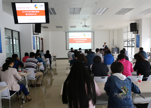 IMG_5698---.jpg IMG_5698---.jpg