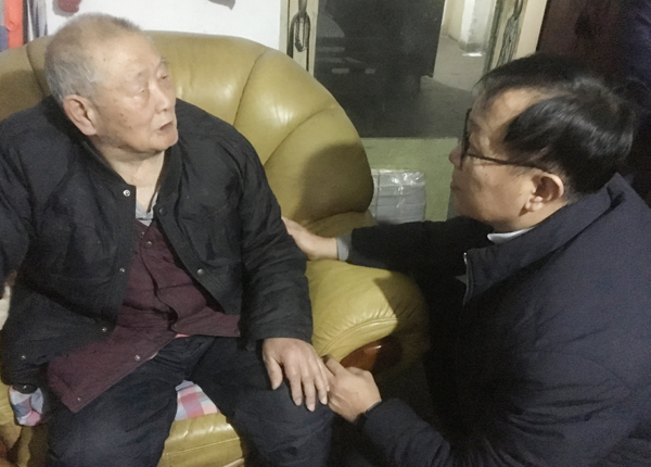 \\192.168.15.4\temp\08-辦公室\黃家懷\每日新聞稿\2019.1.24公司領(lǐng)導(dǎo)慰問離休老干部\0.jpg \\192.168.15.4\temp\08-辦公室\黃家懷\每日新聞稿\2019.1.24公司領(lǐng)導(dǎo)慰問離休老干部\0.jpg