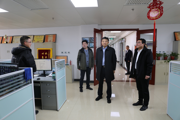 集團領導調研11.jpg 集團領導調研11.jpg